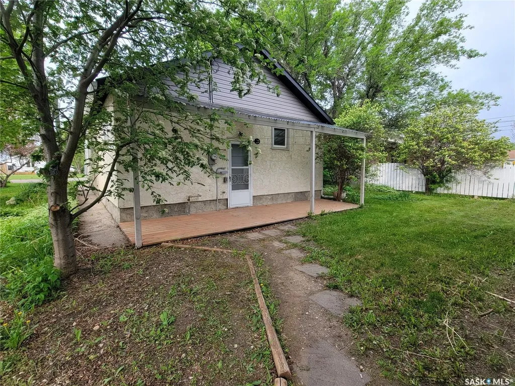 235 2nd Avenue E Unity SK S0K 4L0