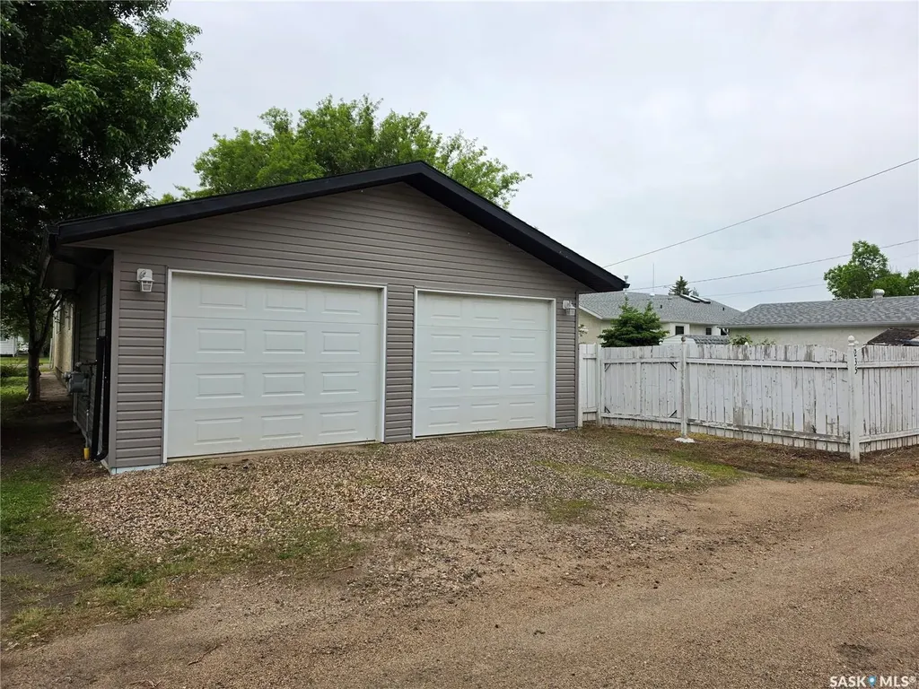 235 2nd Avenue E Unity SK S0K 4L0