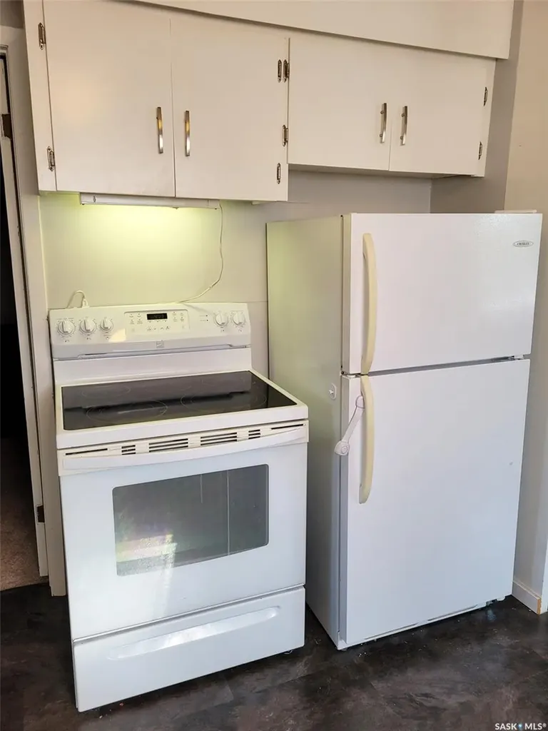 601 3rd Avenue E Meadow Lake SK S9X 1H7