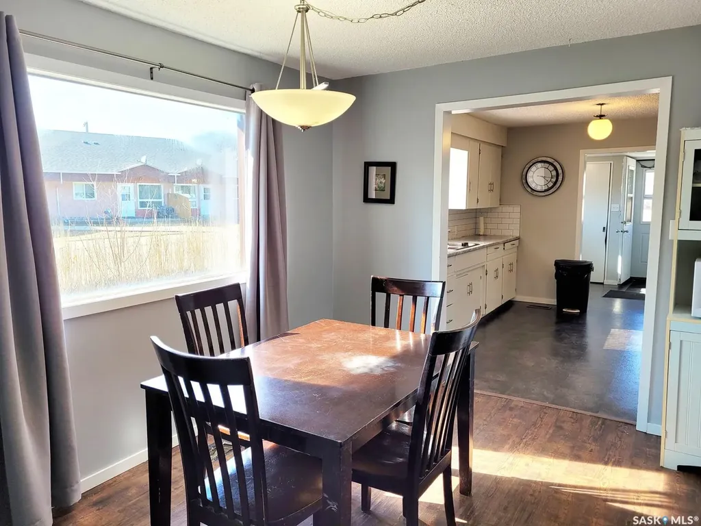 601 3rd Avenue E Meadow Lake SK S9X 1H7