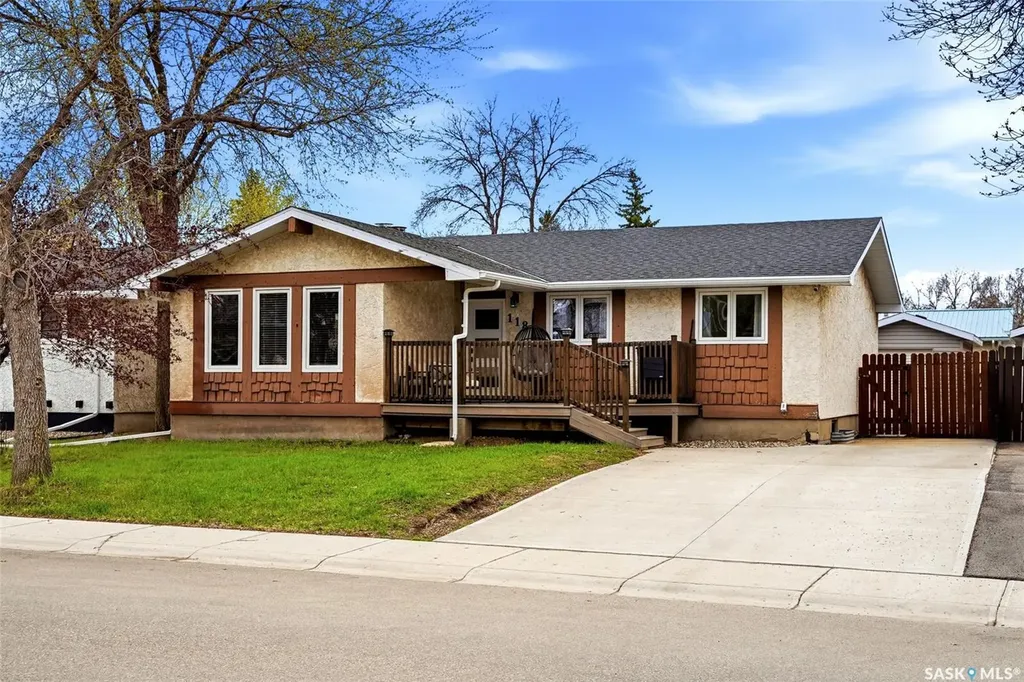 118 Mackenzie Crescent Regina SK S4N 5G5