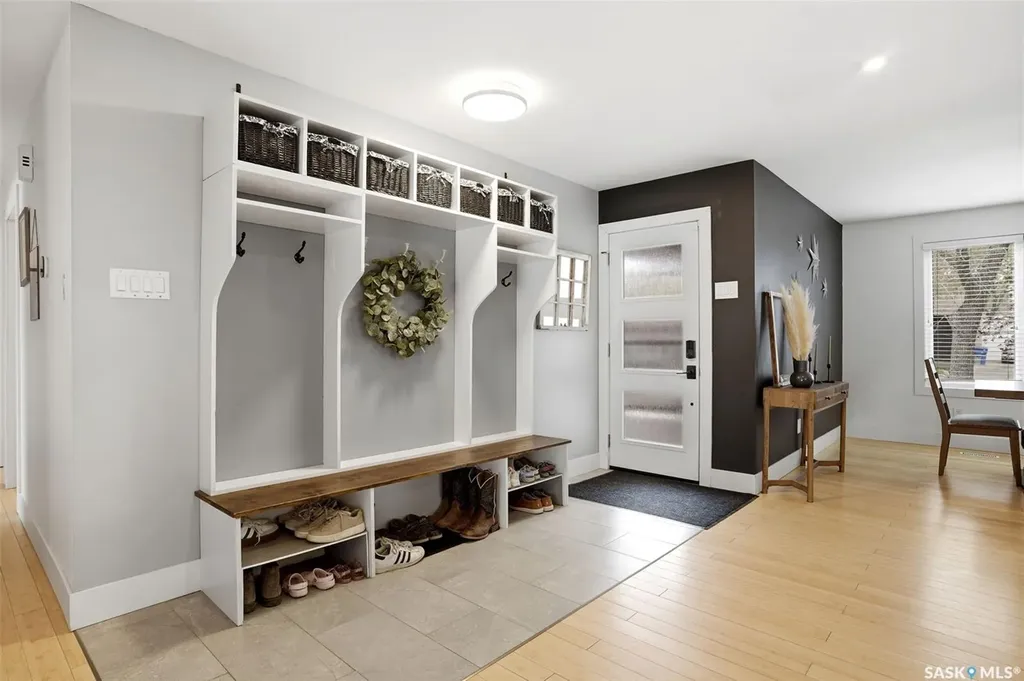 118 Mackenzie Crescent Regina SK S4N 5G5