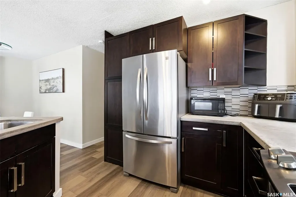 3231 Retallack Street Regina SK S4S 1T7