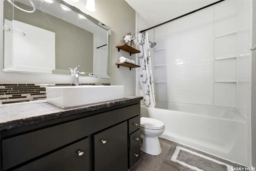 3231 Retallack Street Regina SK S4S 1T7