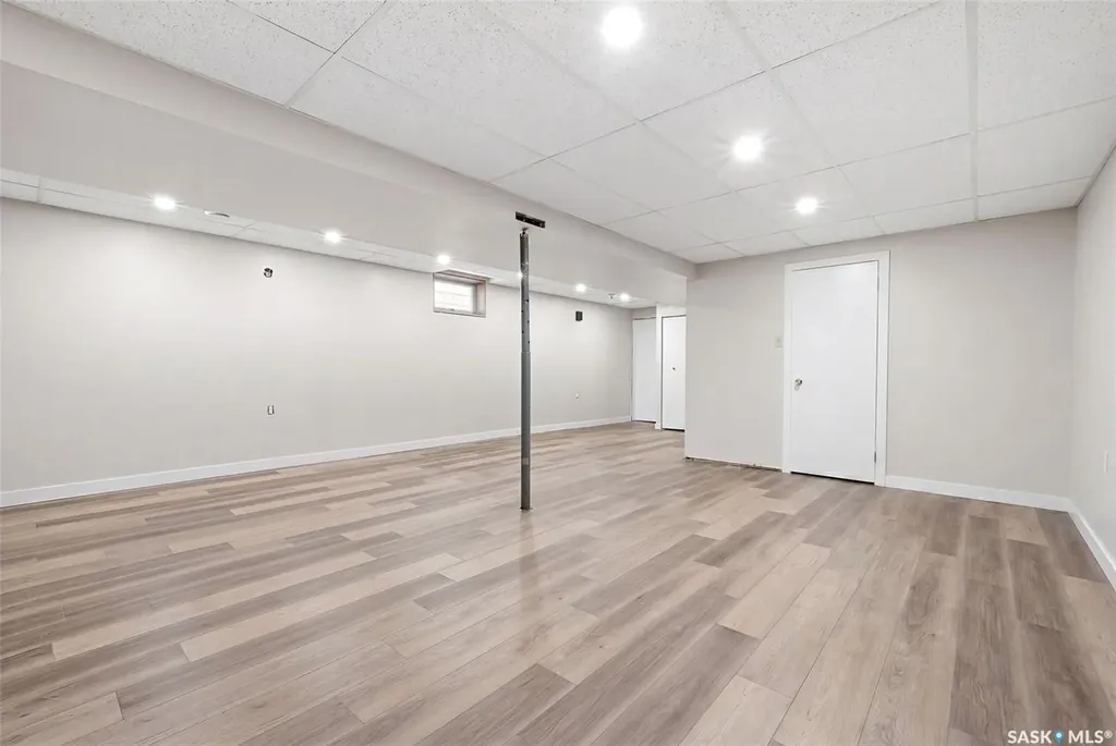 3231 Retallack Street Regina SK S4S 1T7