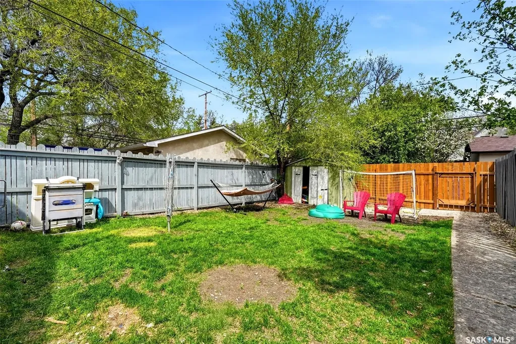 3231 Retallack Street Regina SK S4S 1T7