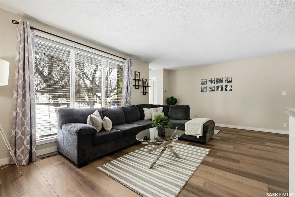 3231 Retallack Street Regina SK S4S 1T7