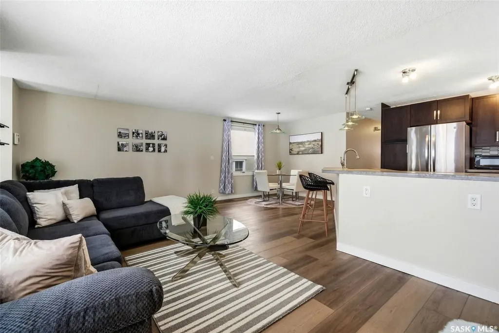 3231 Retallack Street Regina SK S4S 1T7
