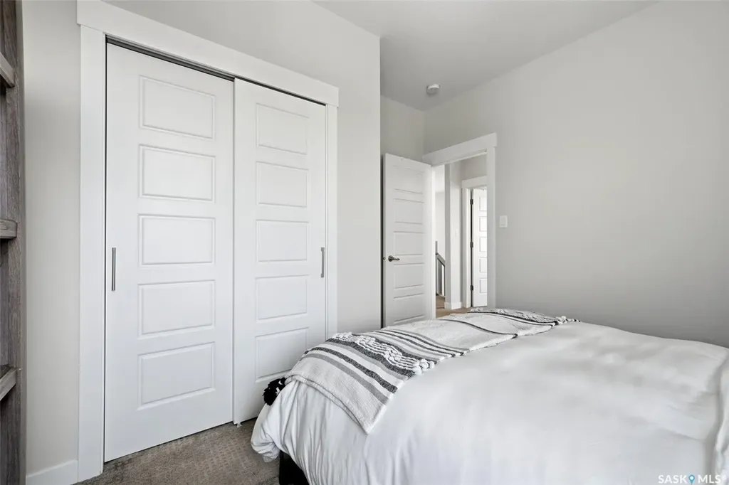 4929 Green Brooks Way E Regina SK S4V 3K5