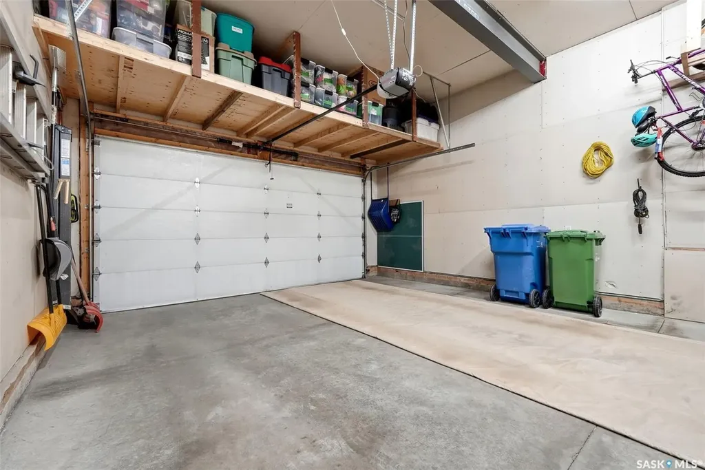 4929 Green Brooks Way E Regina SK S4V 3K5
