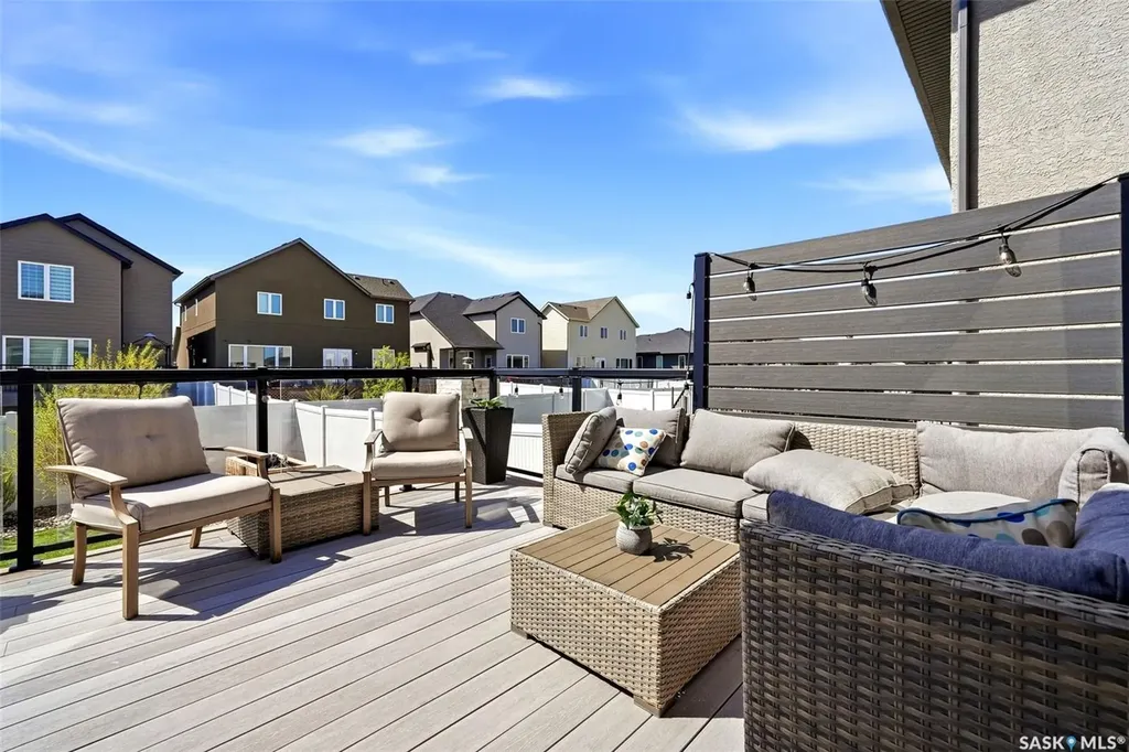 4929 Green Brooks Way E Regina SK S4V 3K5