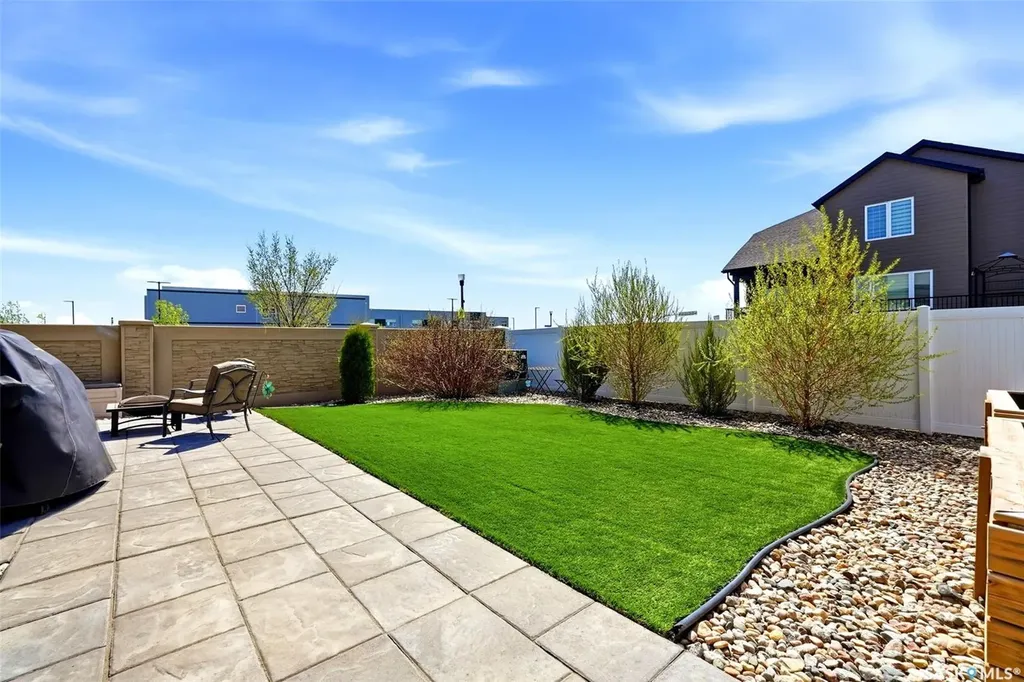 4929 Green Brooks Way E Regina SK S4V 3K5