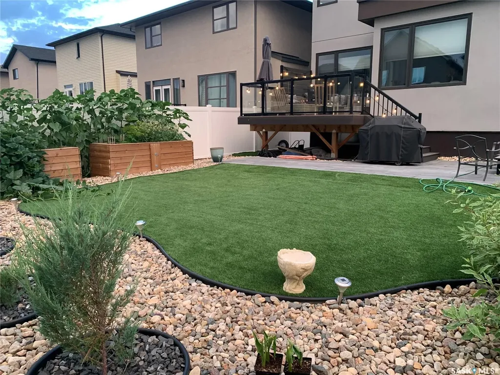 4929 Green Brooks Way E Regina SK S4V 3K5
