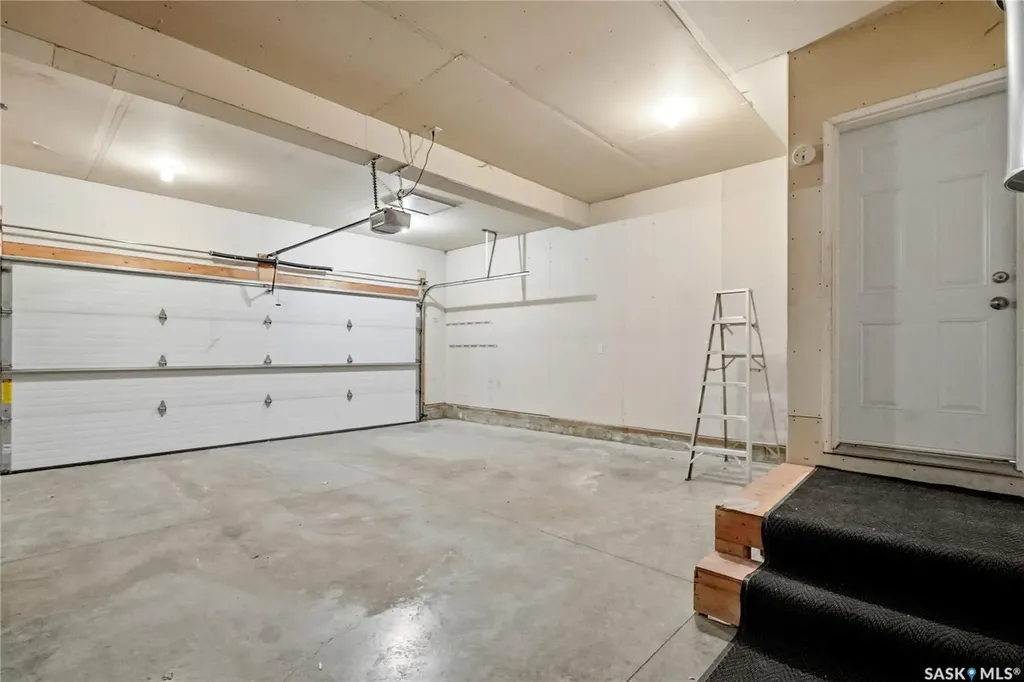 1906 Pohorecky Terrace Saskatoon SK S7W 0J1