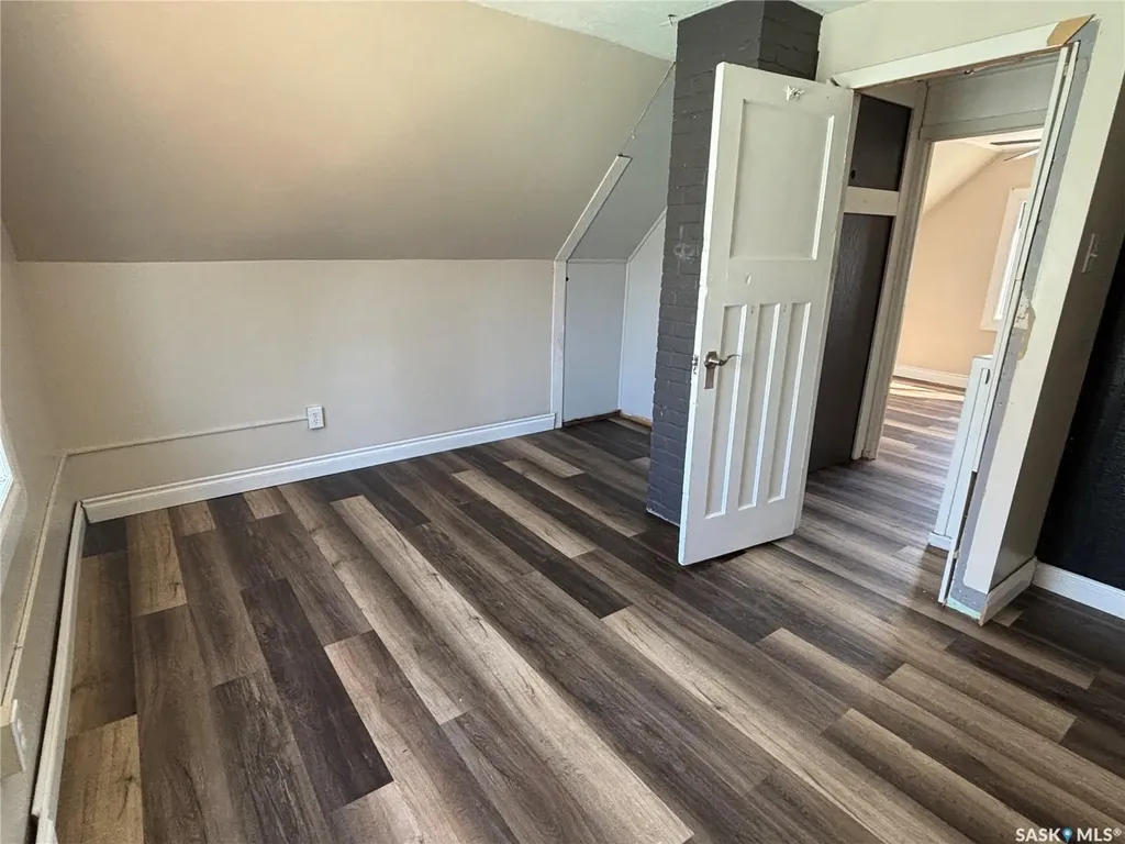 934 Atkinson Street Regina SK S4S 6B4