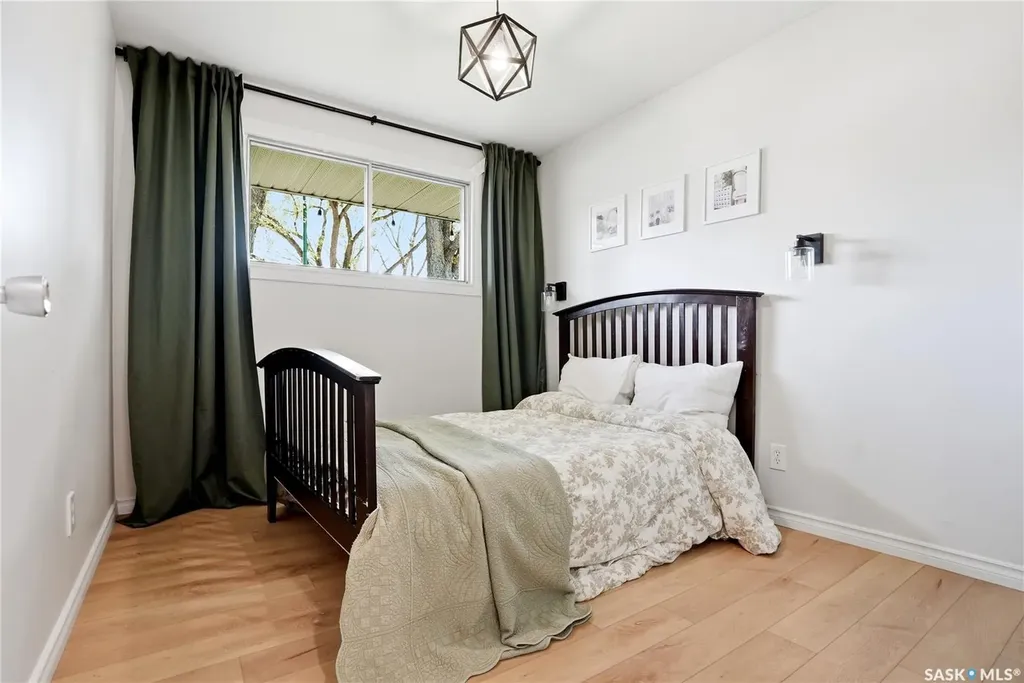 21 Potter Crescent Saskatoon SK S7H 3O2