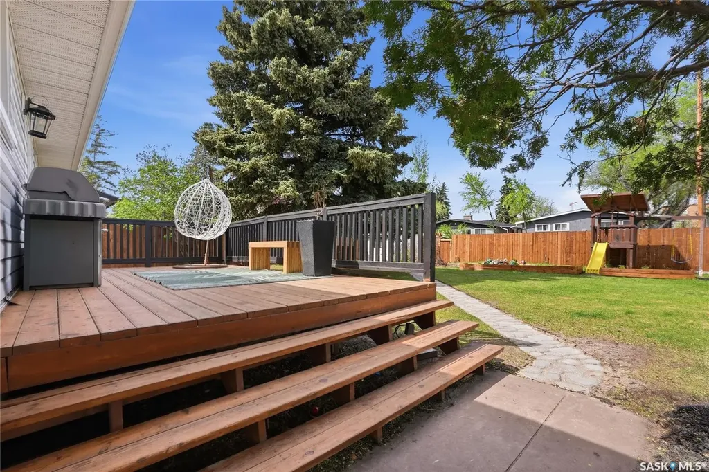 21 Potter Crescent Saskatoon SK S7H 3O2