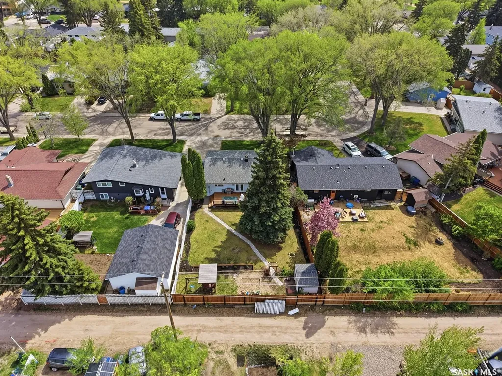 21 Potter Crescent Saskatoon SK S7H 3O2
