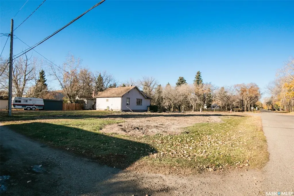 204 Chipman Street Luseland SK S0L 2A0