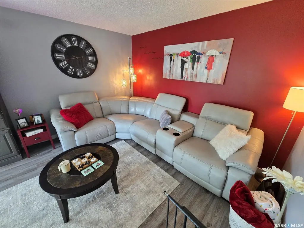 996 Bradshaw Place Prince Albert SK S6V 2P4
