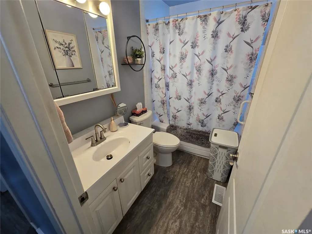 996 Bradshaw Place Prince Albert SK S6V 2P4