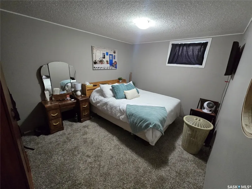 996 Bradshaw Place Prince Albert SK S6V 2P4