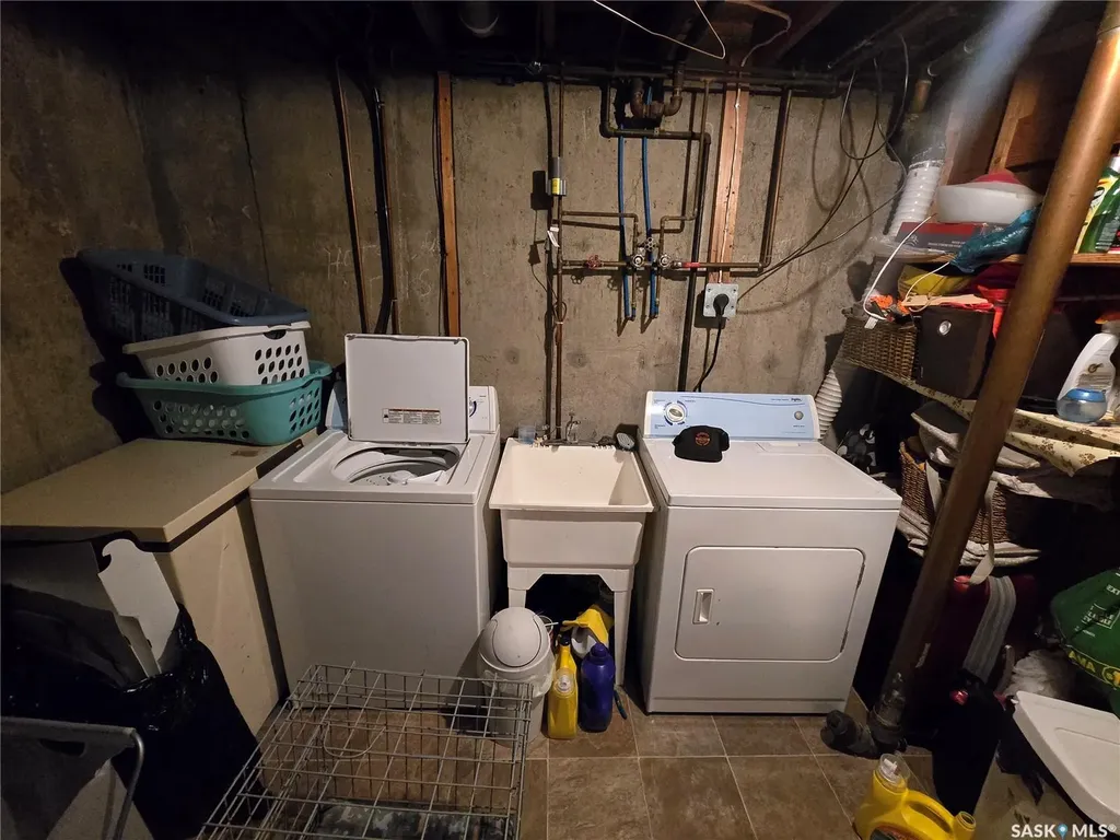 996 Bradshaw Place Prince Albert SK S6V 2P4
