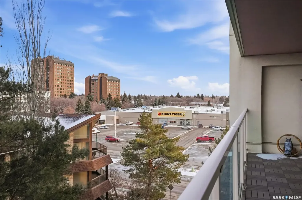 2221 Adelaide Street Saskatoon SK S7J 5L9