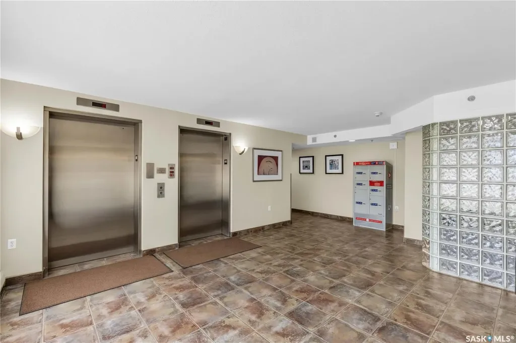 2221 Adelaide Street Saskatoon SK S7J 5L9