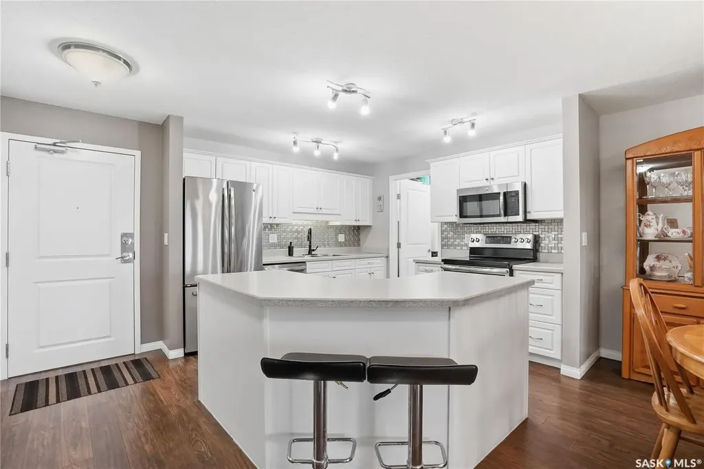 2221 Adelaide Street Saskatoon SK S7J 5L9