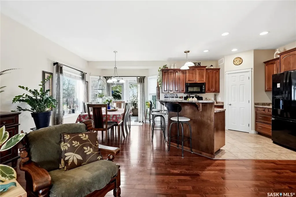 263 Beechmont Crescent Saskatoon SK S7V 1C8
