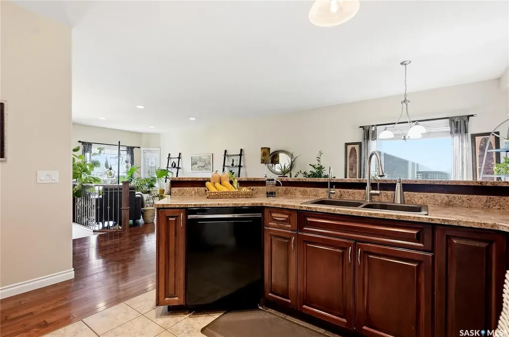 263 Beechmont Crescent Saskatoon SK S7V 1C8