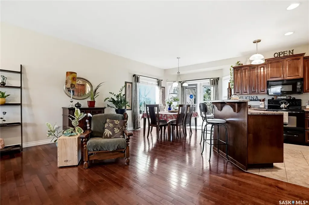 263 Beechmont Crescent Saskatoon SK S7V 1C8