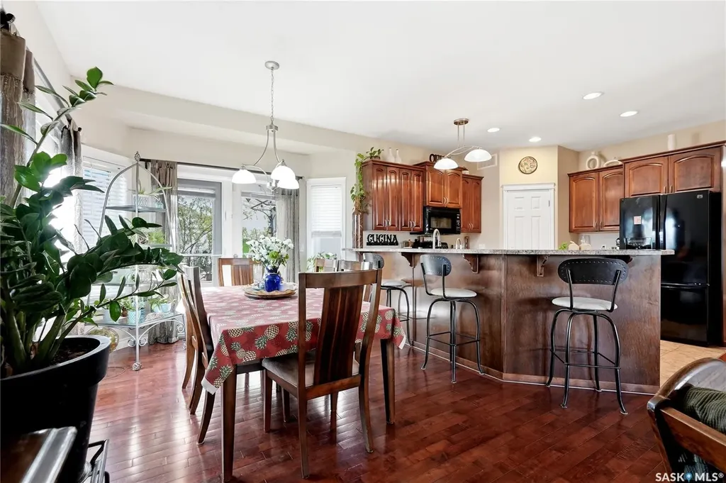 263 Beechmont Crescent Saskatoon SK S7V 1C8