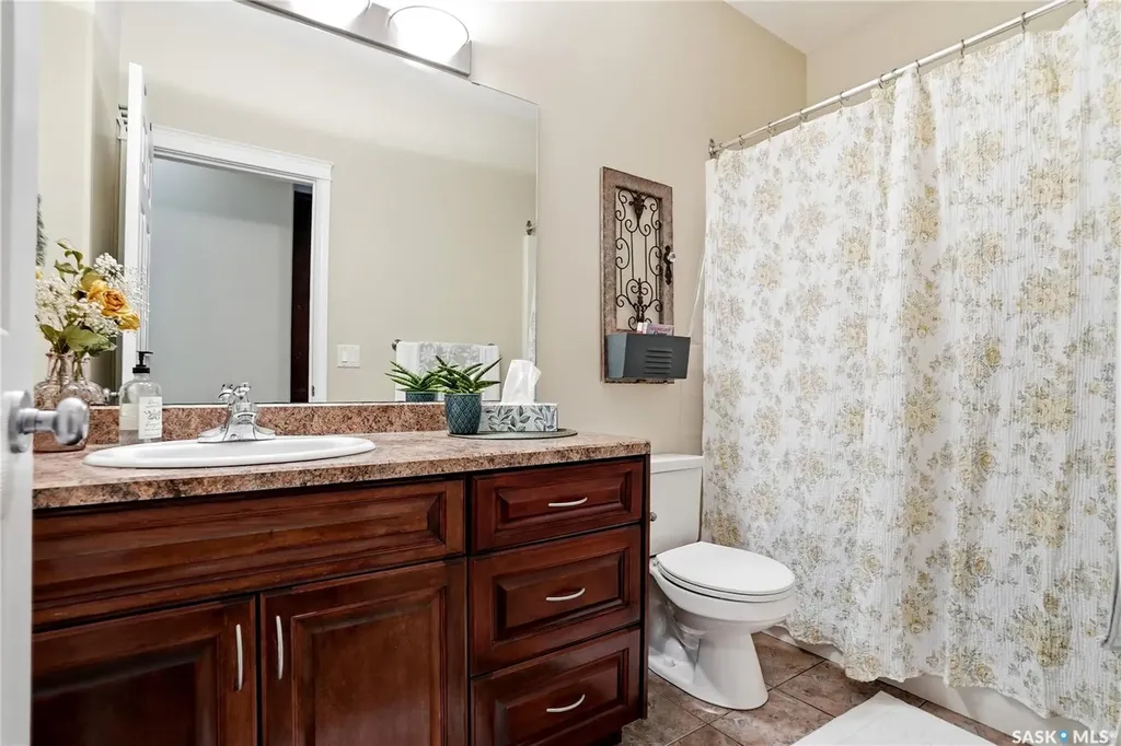 263 Beechmont Crescent Saskatoon SK S7V 1C8