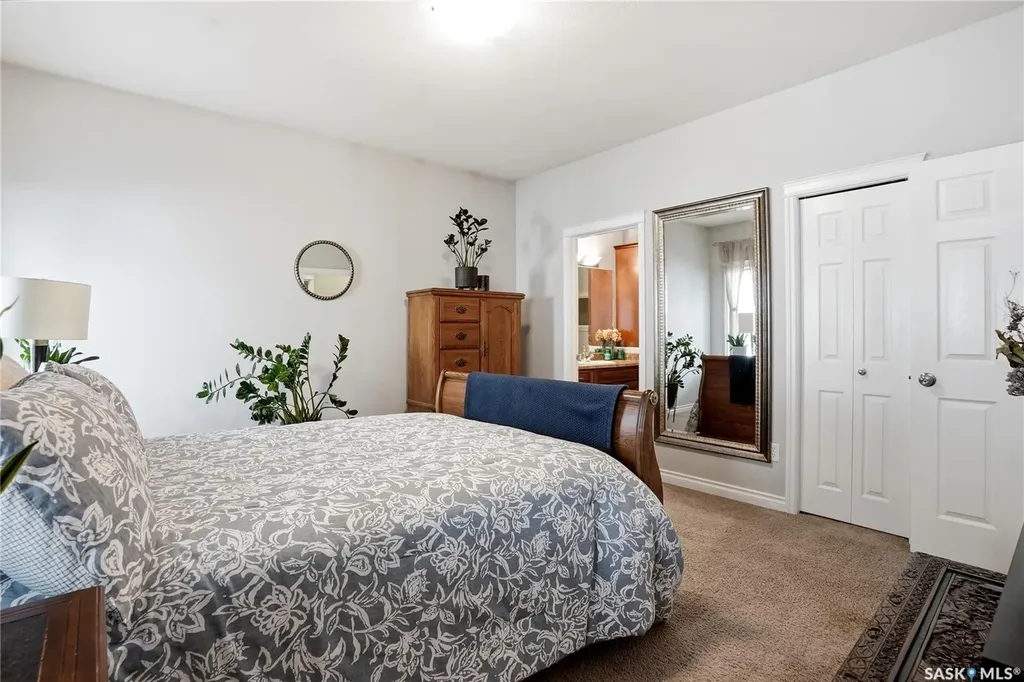 263 Beechmont Crescent Saskatoon SK S7V 1C8