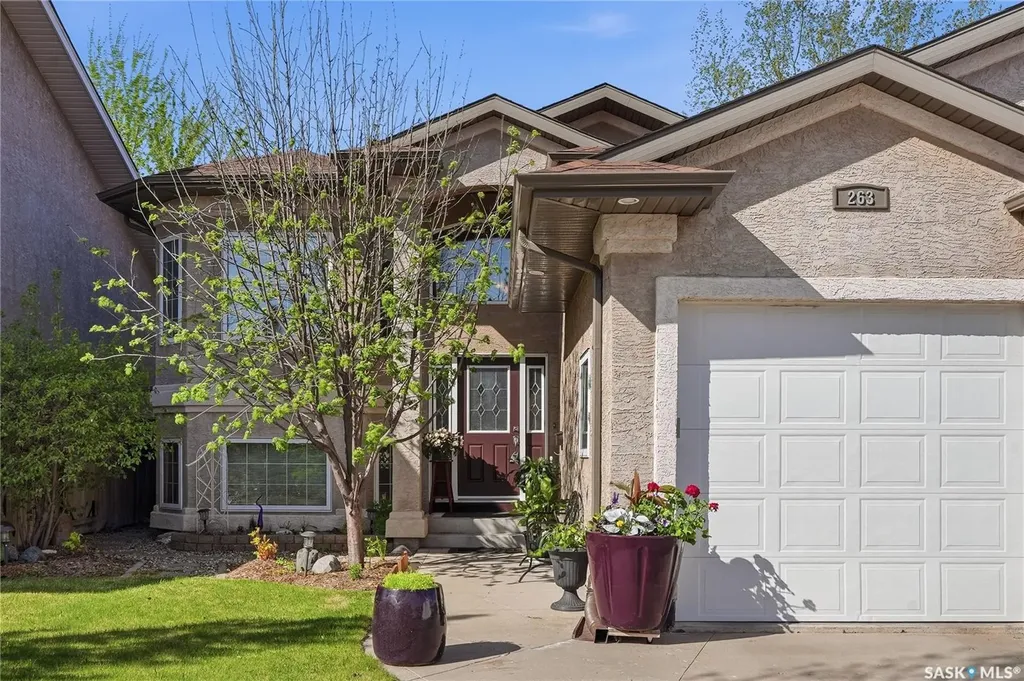 263 Beechmont Crescent Saskatoon SK S7V 1C8