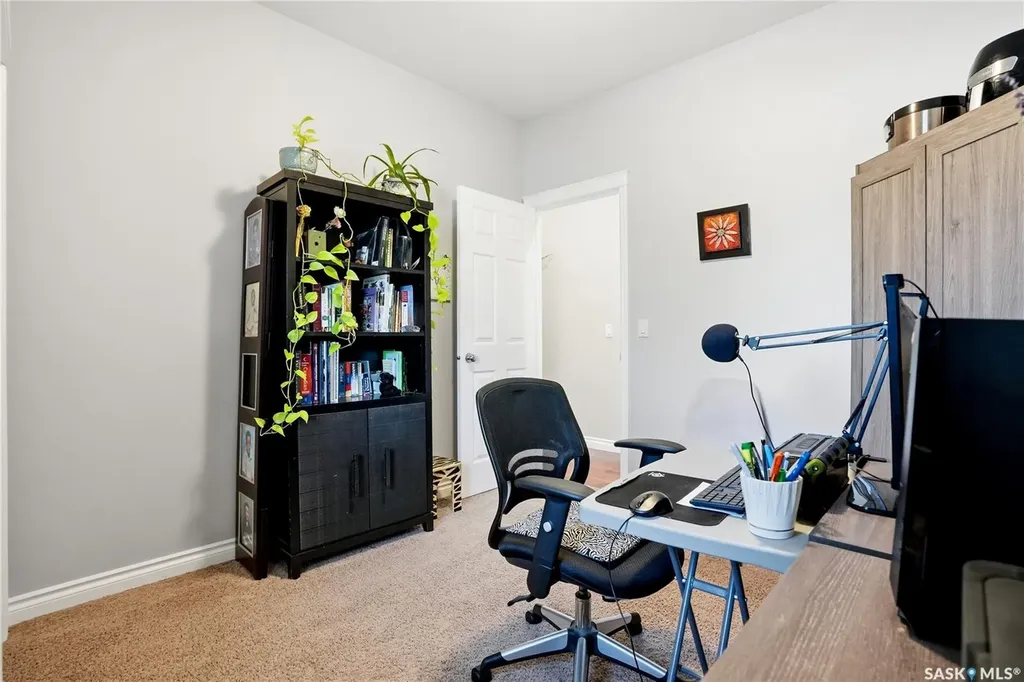 263 Beechmont Crescent Saskatoon SK S7V 1C8