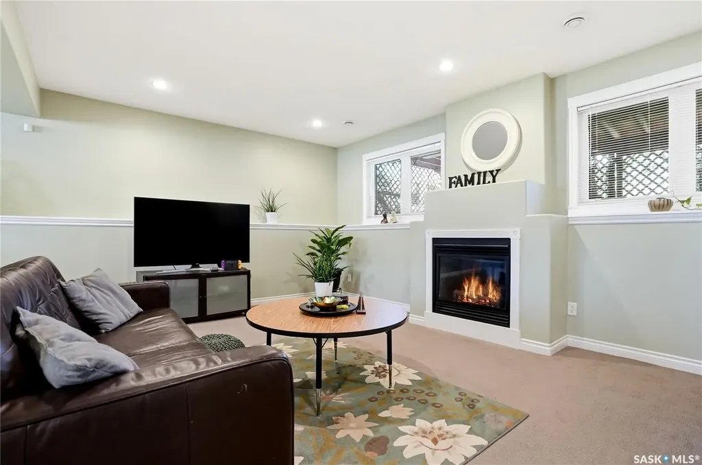 263 Beechmont Crescent Saskatoon SK S7V 1C8