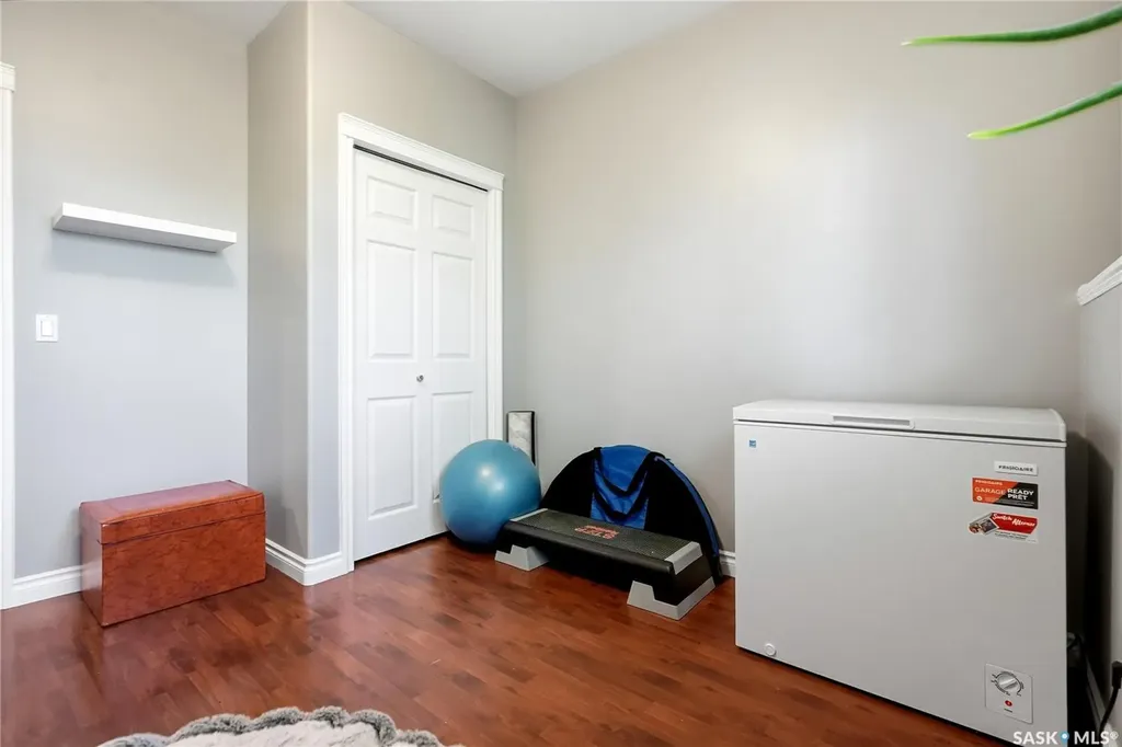 263 Beechmont Crescent Saskatoon SK S7V 1C8