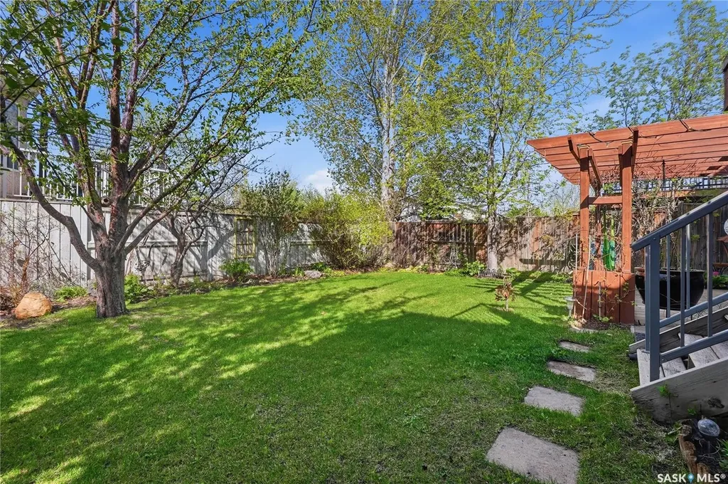 263 Beechmont Crescent Saskatoon SK S7V 1C8