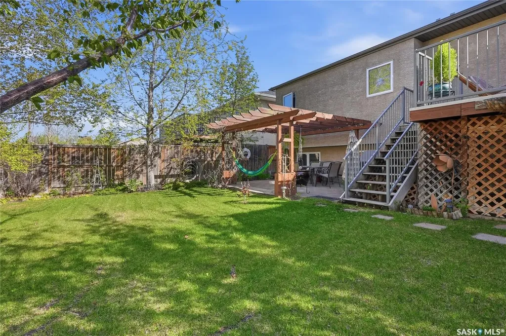 263 Beechmont Crescent Saskatoon SK S7V 1C8
