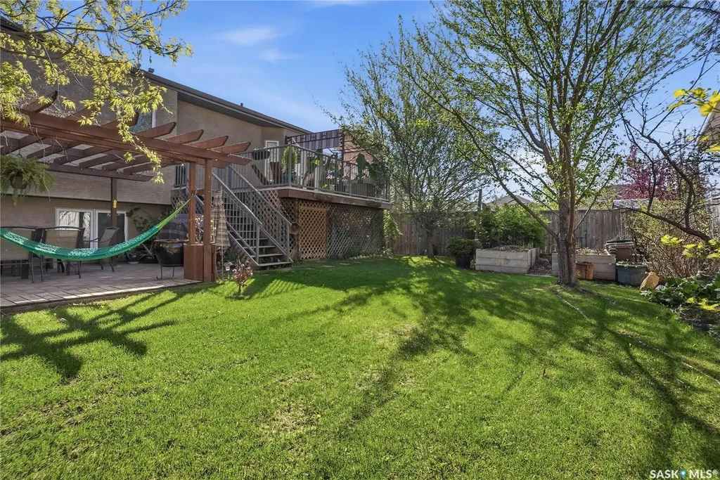 263 Beechmont Crescent Saskatoon SK S7V 1C8