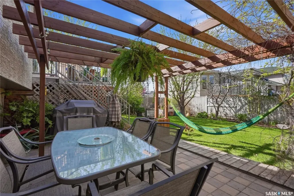 263 Beechmont Crescent Saskatoon SK S7V 1C8