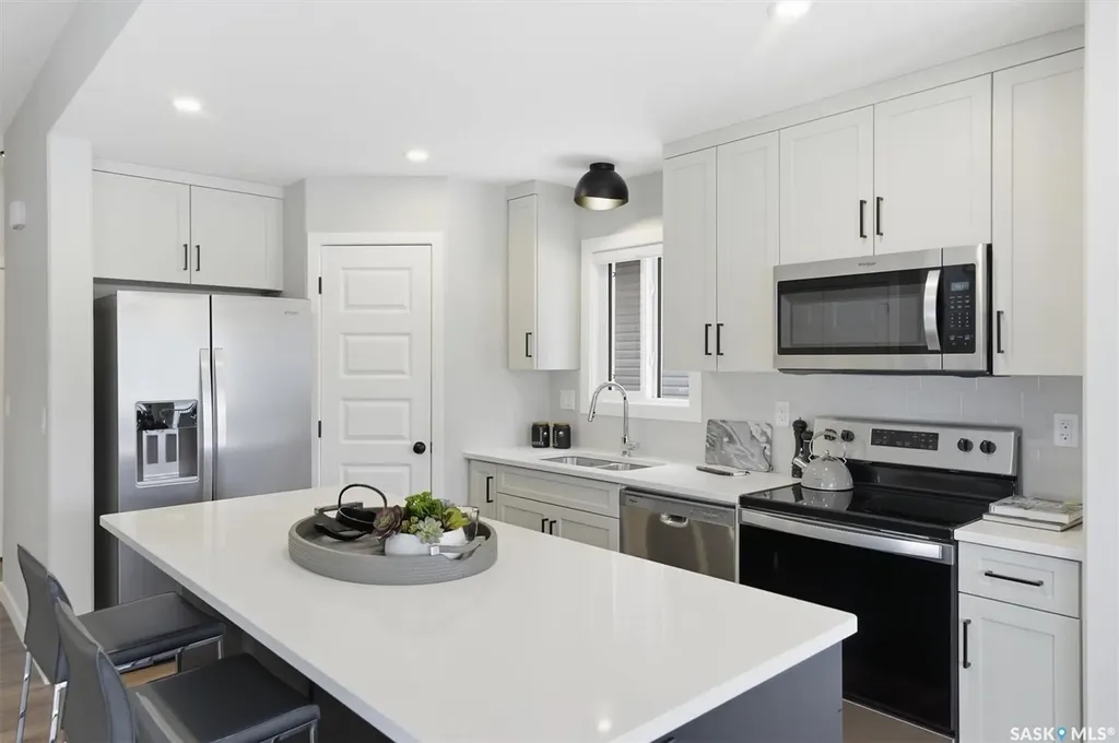 680 Nazarali Lane Saskatoon SK S7V 1X5