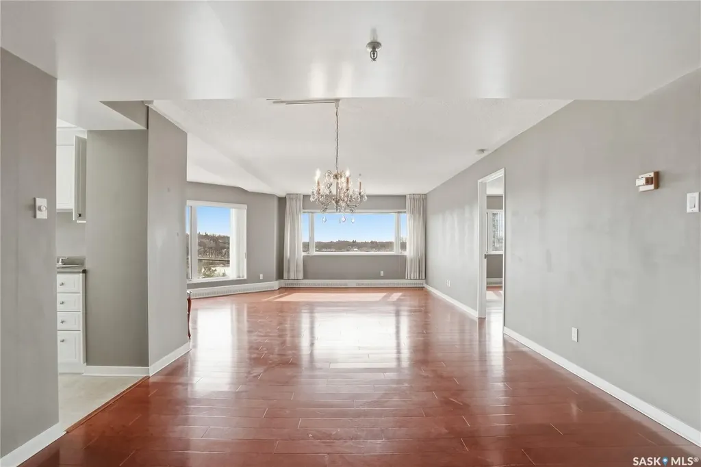 424 Spadina Crescent E Saskatoon SK S7K 6X7
