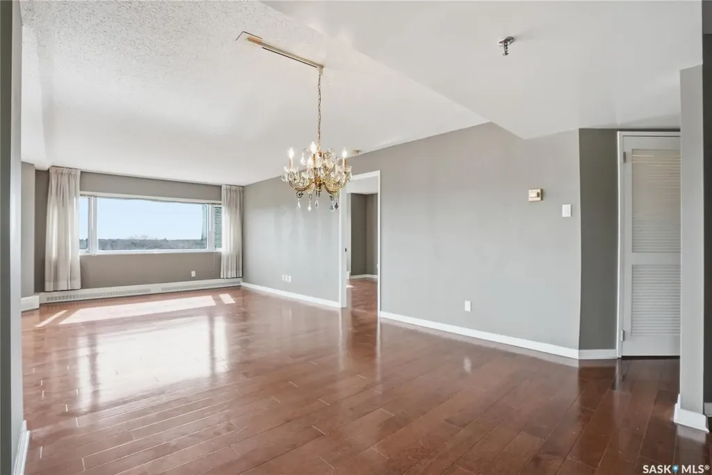 424 Spadina Crescent E Saskatoon SK S7K 6X7