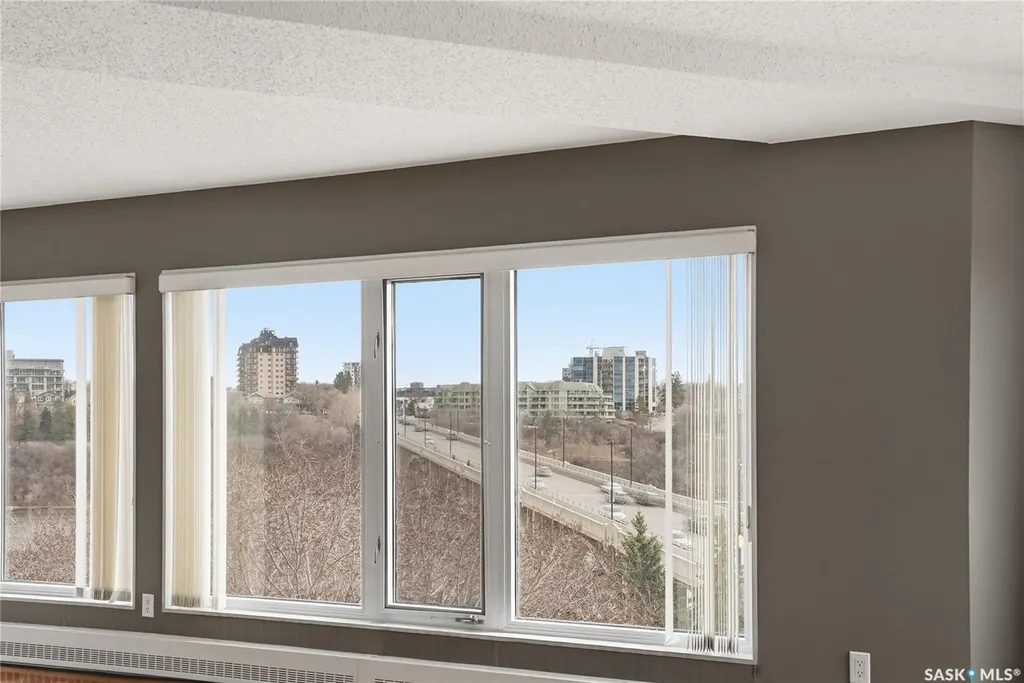 424 Spadina Crescent E Saskatoon SK S7K 6X7