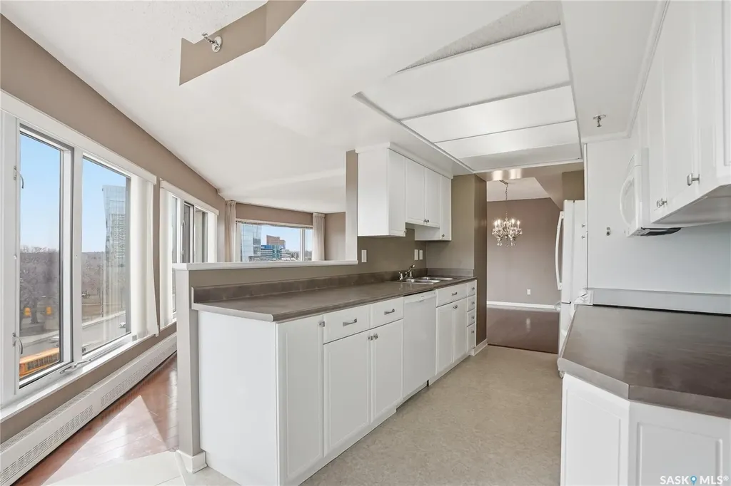 424 Spadina Crescent E Saskatoon SK S7K 6X7
