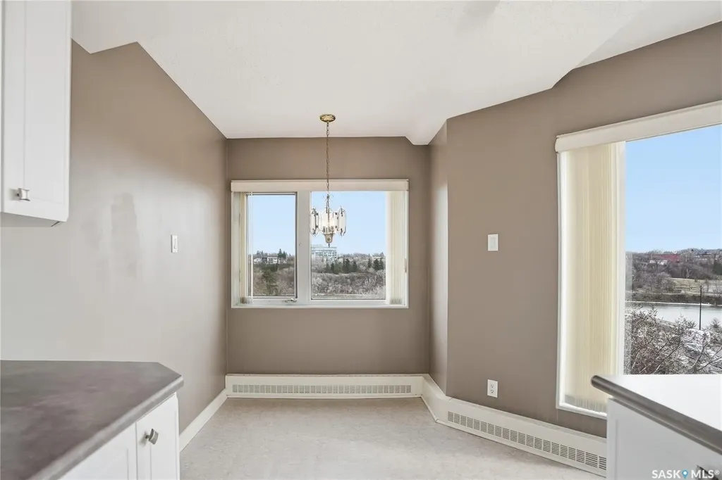 424 Spadina Crescent E Saskatoon SK S7K 6X7